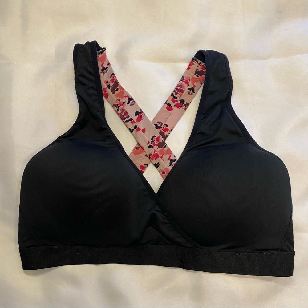 Jessica Simpson Black Crisscross Sports Bra